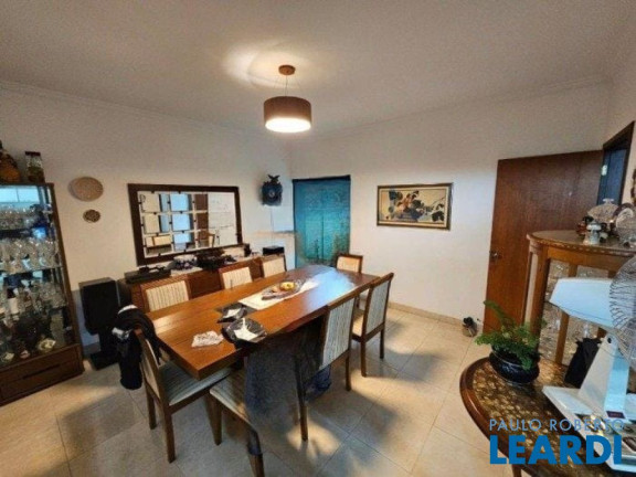 Imagem Sobrado com 4 Quartos à Venda, 389 m² em Vila Bastos - Santo André Imagem Sobrado com 4 Quartos à Venda, 389 m² em Vila Bastos - Santo André