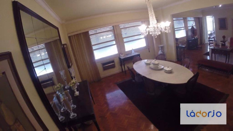Imagem Apartamento com 4 Quartos à Venda, 300 m² em Copacabana - Rio De Janeiro Imagem Apartamento com 4 Quartos à Venda, 300 m² em Copacabana - Rio De Janeiro