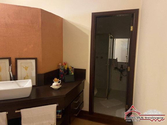 Imagem Casa com 3 Quartos à Venda, 600 m² em Jardim Olympia - Jacareí Imagem Casa com 3 Quartos à Venda, 600 m² em Jardim Olympia - Jacareí