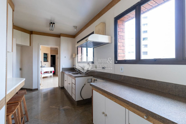 Imagem Apartamento com 3 Quartos à Venda, 325 m² em Moema - São Paulo