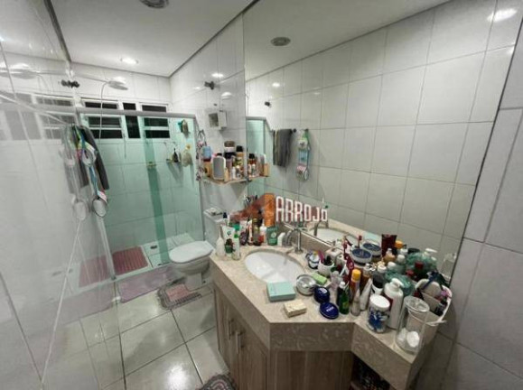 Imagem Sobrado com 3 Quartos à Venda, 300 m² em Ermelino Matarazzo - São Paulo Imagem Sobrado com 3 Quartos à Venda, 300 m² em Ermelino Matarazzo - São Paulo