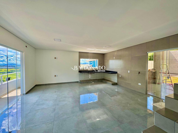 Casa com 3 Quartos para Alugar, 220 m² em Centro - Extrema