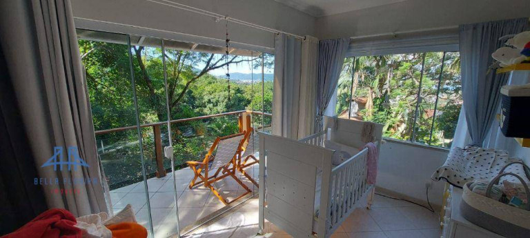 Imagem Casa com 3 Quartos à Venda, 195 m² em Lagoa Da Conceição - Florianópolis