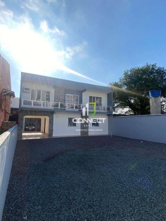Casa com 3 Quartos para Alugar, 140 m² em São João - Itajaí