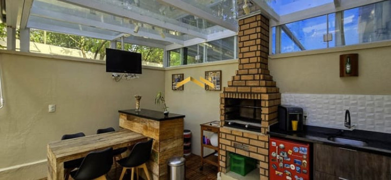 Imagem Casa com 4 Quartos à Venda, 260 m² em Jardim Prudencia - São Paulo Imagem Casa com 4 Quartos à Venda, 260 m² em Jardim Prudencia - São Paulo