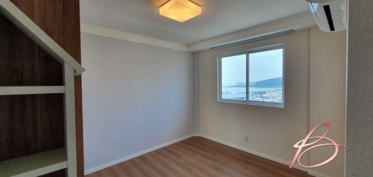 Imagem Apartamento com 3 Quartos à Venda, 104 m² em Centro - Itajaí Imagem Apartamento com 3 Quartos à Venda, 104 m² em Centro - Itajaí