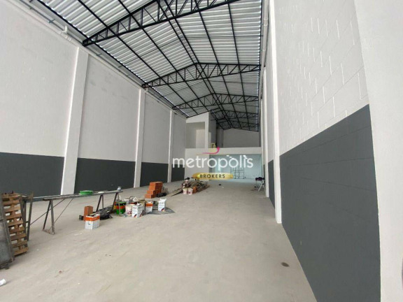 Galpão para Alugar, 560 m² em Campestre - Santo André