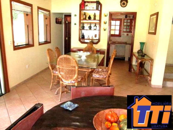 Imagem Casa com 3 Quartos à Venda, 1.000 m² em Praia Grande - Ubatuba Imagem Casa com 3 Quartos à Venda, 1.000 m² em Praia Grande - Ubatuba