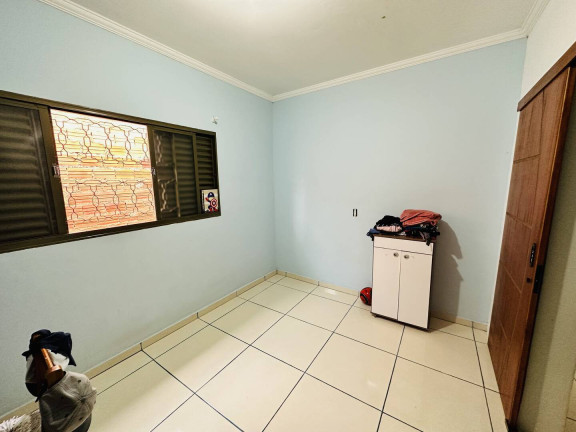 Imagem Casa com 2 Quartos à Venda, 250 m² em Botucatu Imagem Casa com 2 Quartos à Venda, 250 m² em Botucatu