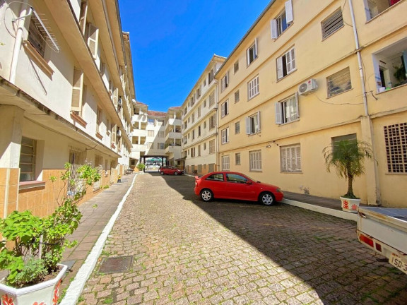 Imagem Apartamento com 2 Quartos à Venda, 71 m² em São João - Porto Alegre