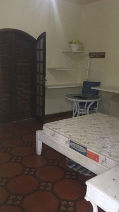 Imagem Casa com 5 Quartos à Venda, 400 m² em Canto Do Forte - Praia Grande