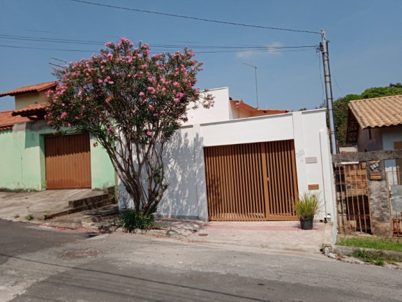 Casa com 2 Quartos à Venda, 150 m² em Santa Fé - Betim