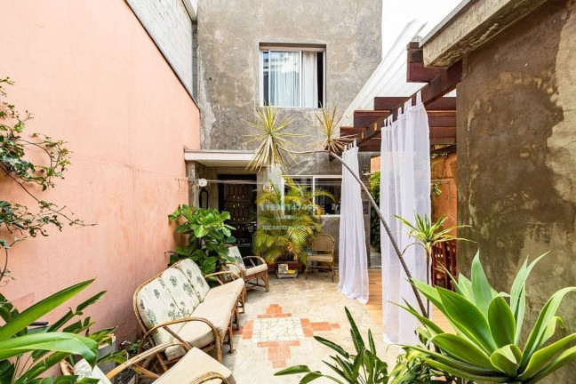 Imagem Casa com 3 Quartos à Venda, 180 m² em Vila Pompéia - São Paulo Imagem Casa com 3 Quartos à Venda, 180 m² em Vila Pompéia - São Paulo