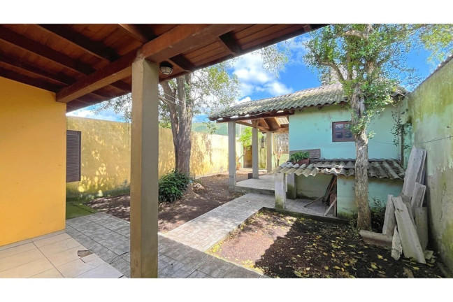 Imagem Casa com 3 Quartos à Venda, 289 m² em Morro Santana - Porto Alegre