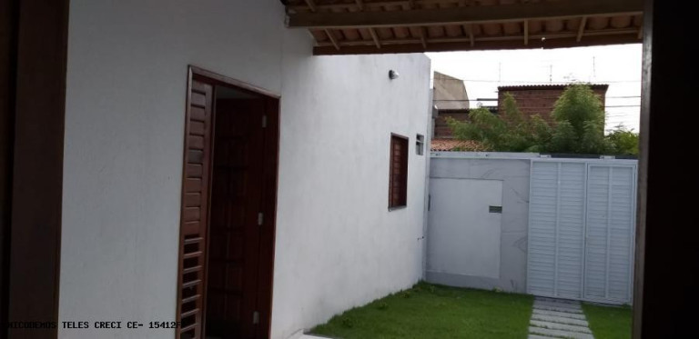 Imagem Casa com 3 Quartos à Venda, 200 m² em Araturi - Caucaia