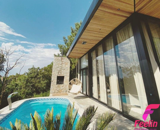 Imagem Casa com 2 Quartos à Venda, 100 m² em Ribeirão Da Ilha - Florianópolis Imagem Casa com 2 Quartos à Venda, 100 m² em Ribeirão Da Ilha - Florianópolis