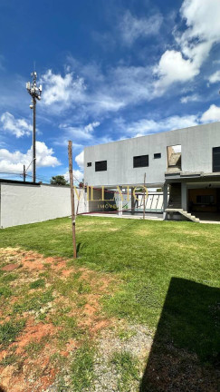 Sobrado com 3 Quartos à Venda, 250 m² em Solange Parque I - Goiânia