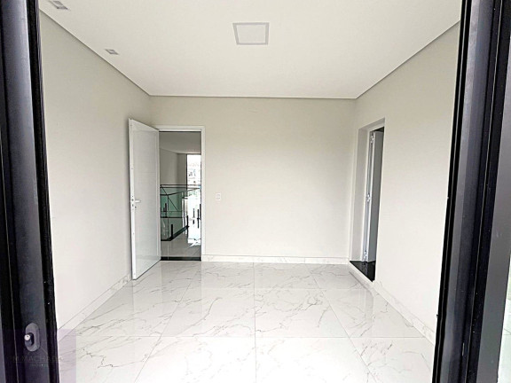 Imagem Sobrado com 3 Quartos à Venda, 166 m² em Balneário Porto Fino - Pontal Do Paraná