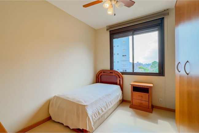 Imagem Apartamento com 2 Quartos à Venda, 76 m² em Rio Branco - Porto Alegre