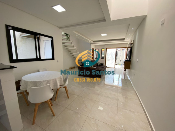 Imagem Sobrado com 3 Quartos à Venda, 147 m² em Centro - Mongaguá