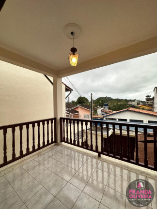Imagem Sobrado com 4 Quartos à Venda, 127 m² em Centro - Ubatuba Imagem Sobrado com 4 Quartos à Venda, 127 m² em Centro - Ubatuba