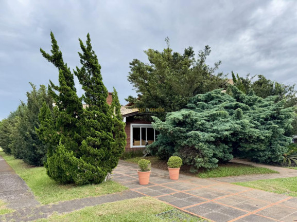 Casa com 3 Quartos à Venda, 250 m² em Condominio Atlantida Lagos Park - Xangri-lá