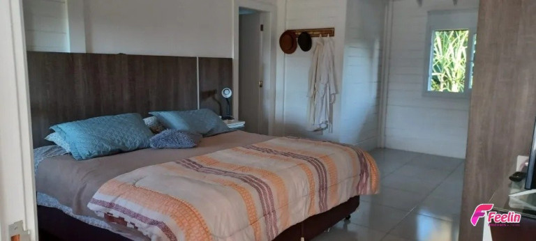 Imagem Casa com 3 Quartos à Venda, 240 m² em Vargem Grande - Florianópolis Imagem Casa com 3 Quartos à Venda, 240 m² em Vargem Grande - Florianópolis