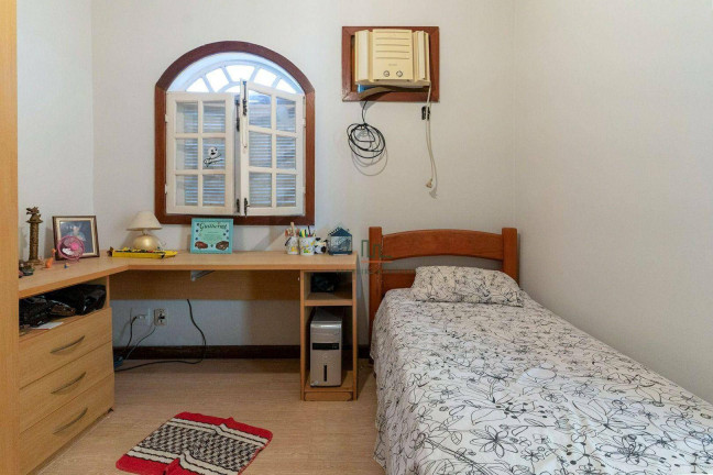 Imagem Casa com 3 Quartos à Venda, 300 m² em Itaipu - Niterói Imagem Casa com 3 Quartos à Venda, 300 m² em Itaipu - Niterói