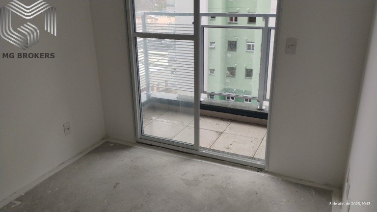 Imagem Imóvel com 2 Quartos à Venda, 43 m² em Santo Cristo - Rio De Janeiro Imagem Imóvel com 2 Quartos à Venda, 43 m² em Santo Cristo - Rio De Janeiro
