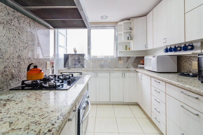 Imagem Imóvel com 2 Quartos à Venda, 250 m² em Mont Serrat - Porto Alegre