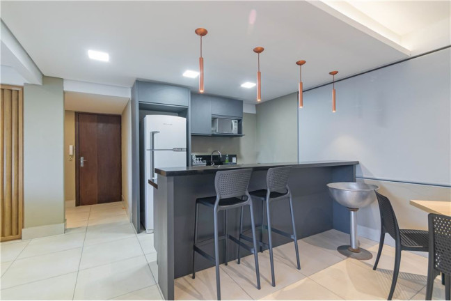 Imagem Imóvel com 3 Quartos à Venda,  em Auxiliadora - Porto Alegre