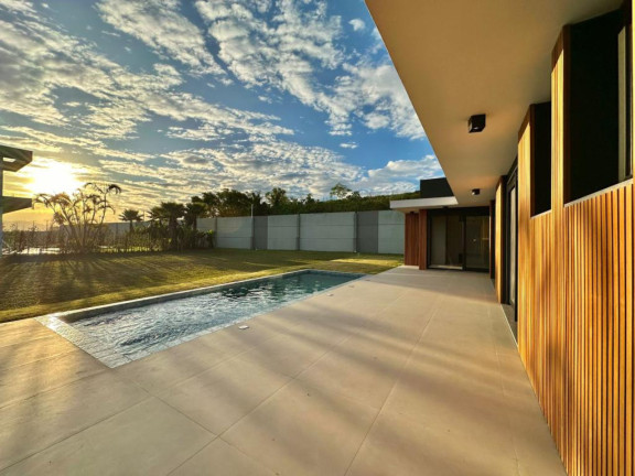 Imagem Casa com 4 Quartos à Venda, 244 m² em -- - Capao Da Canoa Imagem Casa com 4 Quartos à Venda, 244 m² em -- - Capao Da Canoa