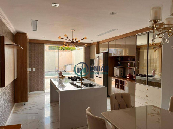 Imagem Casa com 4 Quartos à Venda, 360 m² em Itaipu - Niterói Imagem Casa com 4 Quartos à Venda, 360 m² em Itaipu - Niterói