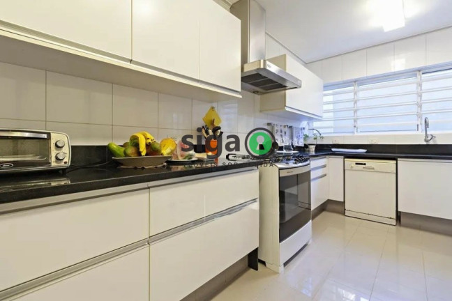 Imagem Casa com 3 Quartos à Venda, 318 m² em Cidade Jardim - São Paulo Imagem Casa com 3 Quartos à Venda, 318 m² em Cidade Jardim - São Paulo