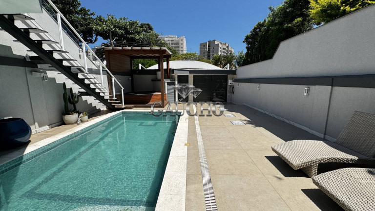 Imagem Casa com 6 Quartos à Venda, 296 m² em Barra Da Tijuca - Rio De Janeiro Imagem Casa com 6 Quartos à Venda, 296 m² em Barra Da Tijuca - Rio De Janeiro