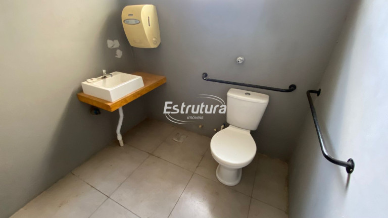 Sala Comercial à Venda, 120 m² em Centro - Santa Maria