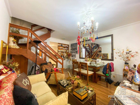 Imagem Casa com 2 Quartos à Venda, 80 m² em Pimenteiras - Teresópolis Imagem Casa com 2 Quartos à Venda, 80 m² em Pimenteiras - Teresópolis