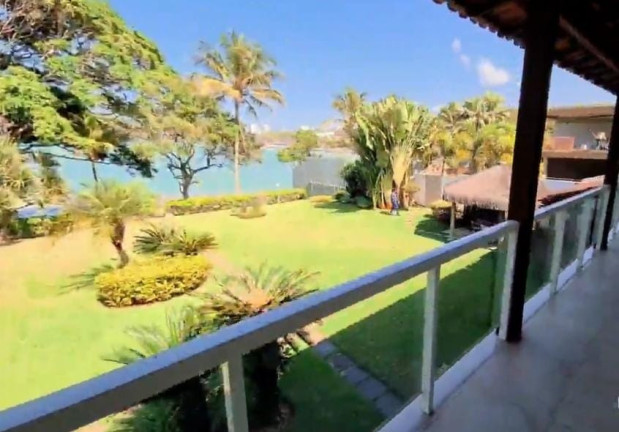 Casa com 3 Quartos à Venda, 382 m² em Praia Do Morro - Guarapari