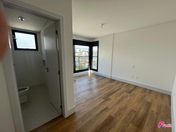 Imagem Apartamento com 3 Quartos à Venda, 112 m² em Estreito - Florianópolis