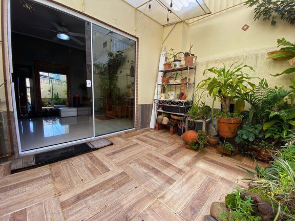 Imagem Apartamento com 1 Quarto à Venda, 54 m² em Petrópolis - Porto Alegre
