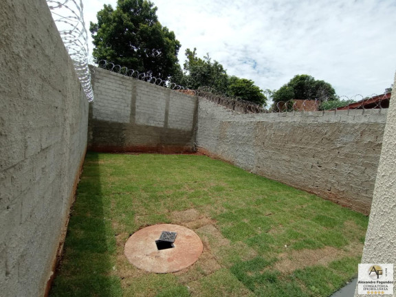 Imagem Casa com 2 Quartos à Venda, 90 m² em Setor Colonial Sul - Aparecida De Goiânia