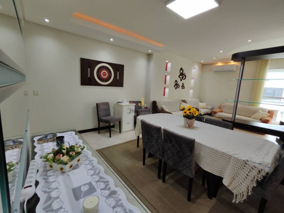 Imagem Apartamento com 4 Quartos para Temporada, 165 m² em Meia Praia - Itapema Imagem Apartamento com 4 Quartos para Temporada, 165 m² em Meia Praia - Itapema