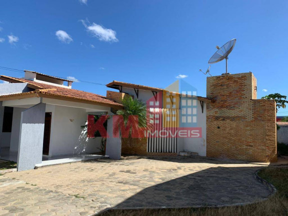 Casa com 3 Quartos à Venda, 270 m² em Aeroporto - Mossoró