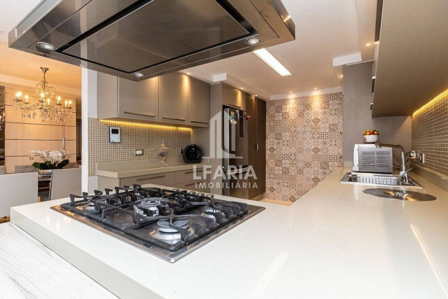 Imagem Casa com 4 Quartos à Venda, 600 m² em Boqueirão - Curitiba Imagem Casa com 4 Quartos à Venda, 600 m² em Boqueirão - Curitiba