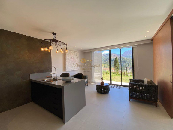 Imagem Casa com 3 Quartos à Venda, 399 m² em Panorama - Teresópolis Imagem Casa com 3 Quartos à Venda, 399 m² em Panorama - Teresópolis