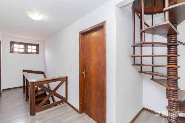 Imagem Sobrado com 3 Quartos à Venda, 190 m² em Cidade Industrial - Curitiba Imagem Sobrado com 3 Quartos à Venda, 190 m² em Cidade Industrial - Curitiba