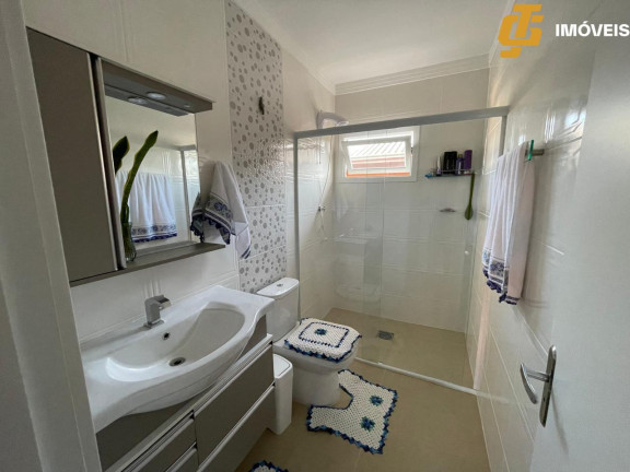 Imagem Casa à Venda, 340 m² em Monte Alegre - Camboriú Imagem Casa à Venda, 340 m² em Monte Alegre - Camboriú