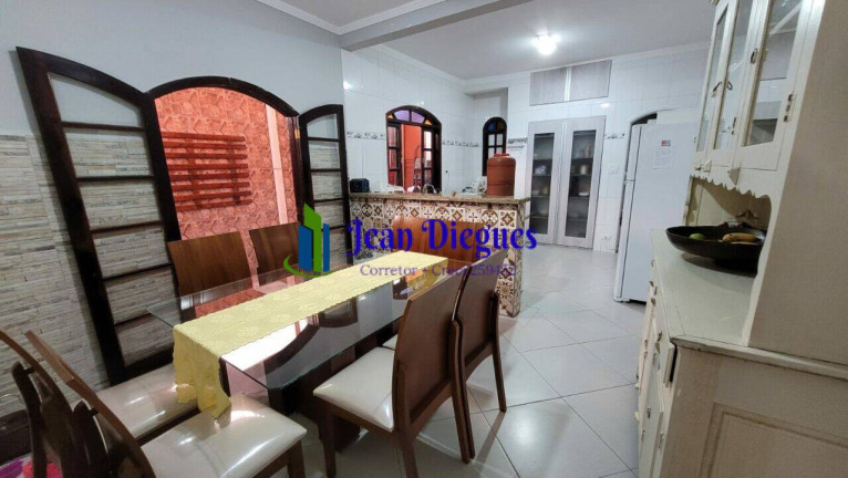 Imagem Casa com 5 Quartos à Venda, 178 m² em Canto Do Forte - Praia Grande Imagem Casa com 5 Quartos à Venda, 178 m² em Canto Do Forte - Praia Grande
