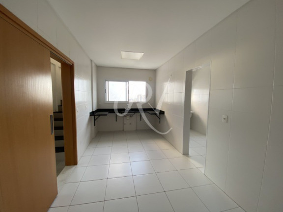 Imagem Imóvel com 4 Quartos à Venda, 238 m² em Parque Residencial Aquarius - São José Dos Campos