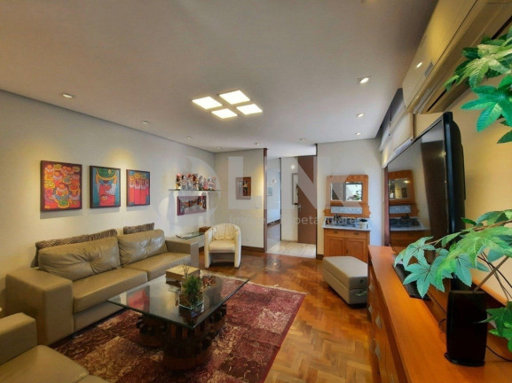 Casa com 3 Quartos à Venda, 160 m² em Jardim Botânico - Porto Alegre